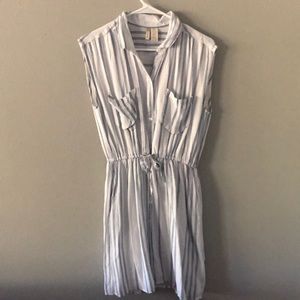 Japana Sleeveless Striped Shirt Dress with pockets